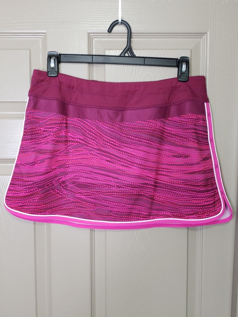 ATHLETA pink pattern skort size 14